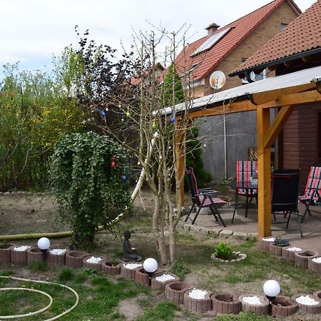 Fuenfeichener Weg 16 Apartment Eisenhüttenstadt Exterior foto