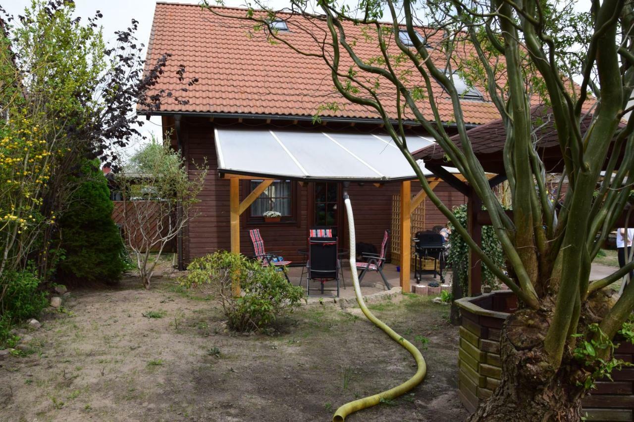 Fuenfeichener Weg 16 Apartment Eisenhüttenstadt Exterior foto